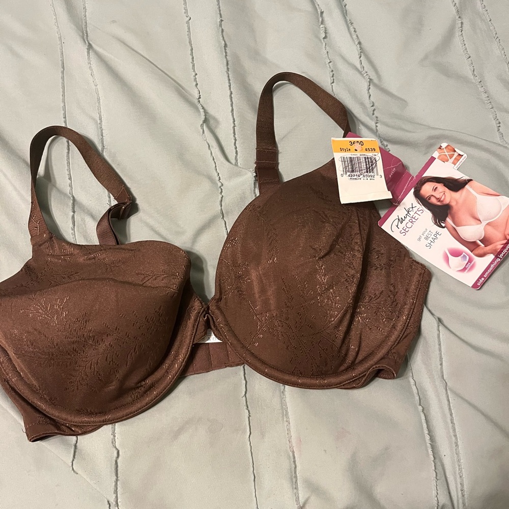 Women’s NWT Playtex secrets, brown padded, wired bra, size 36DD